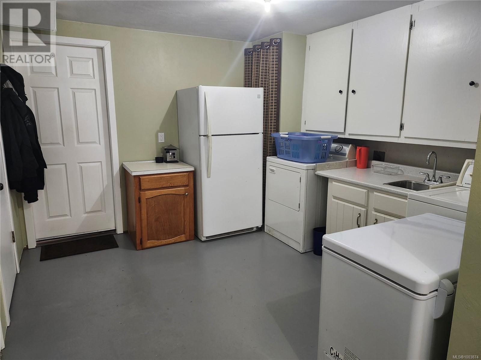 Photo 20 of 261 Ambleside Dr, Sayward BC