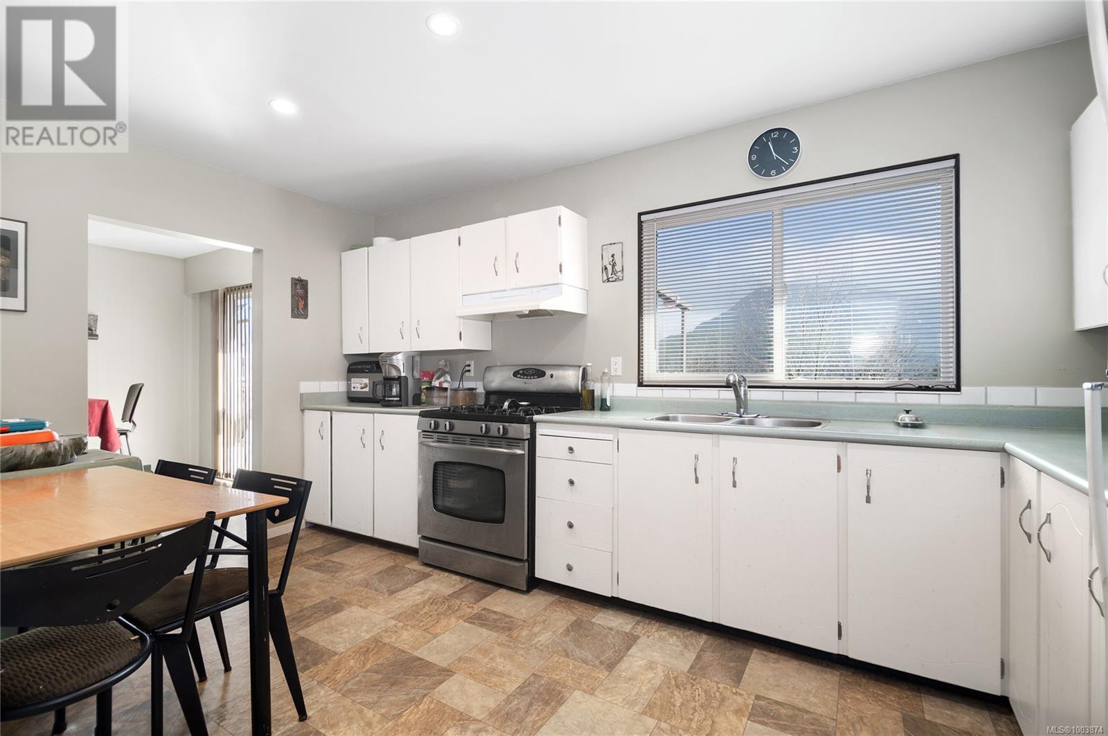 Photo 6 of 261 Ambleside Dr, Sayward BC