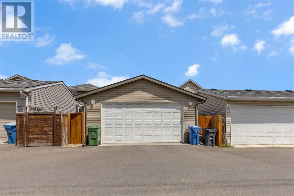 Single Family House for Sale in  Walden Manor SE Walden Calgary 