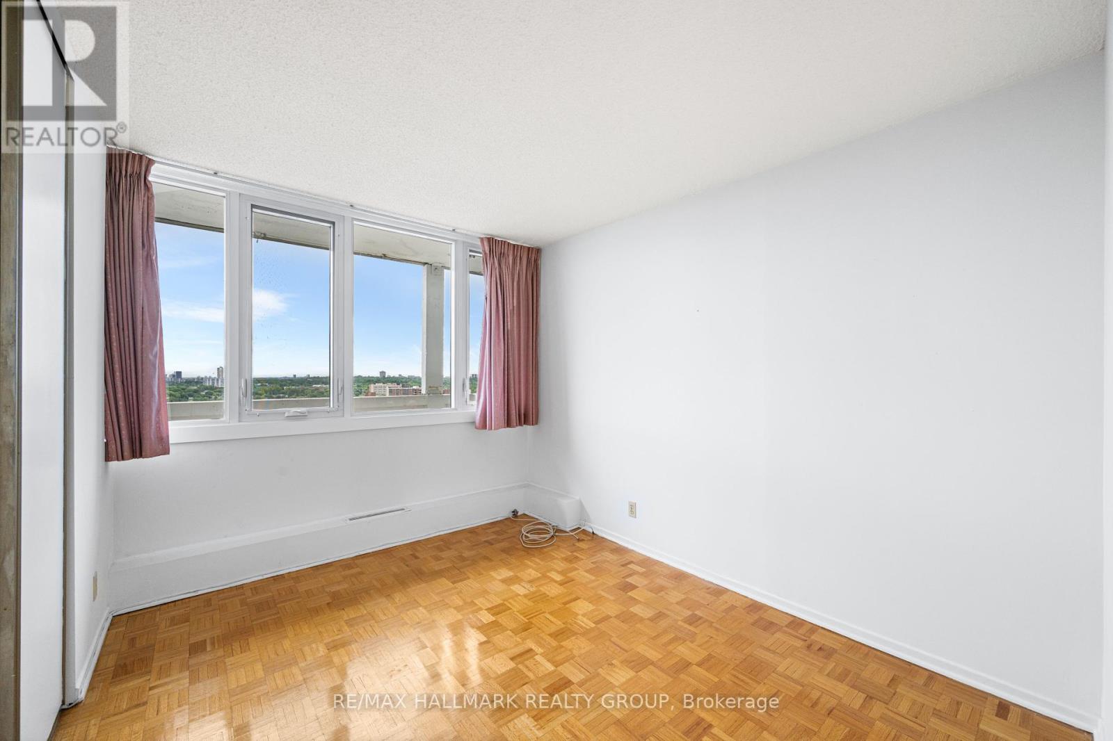 Photo 16 of 2103 2625 Regina Street, Ottawa ON