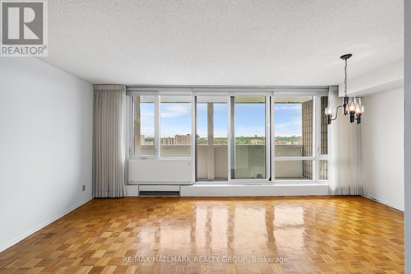 Photo 7 of 2103 2625 Regina Street, Ottawa ON