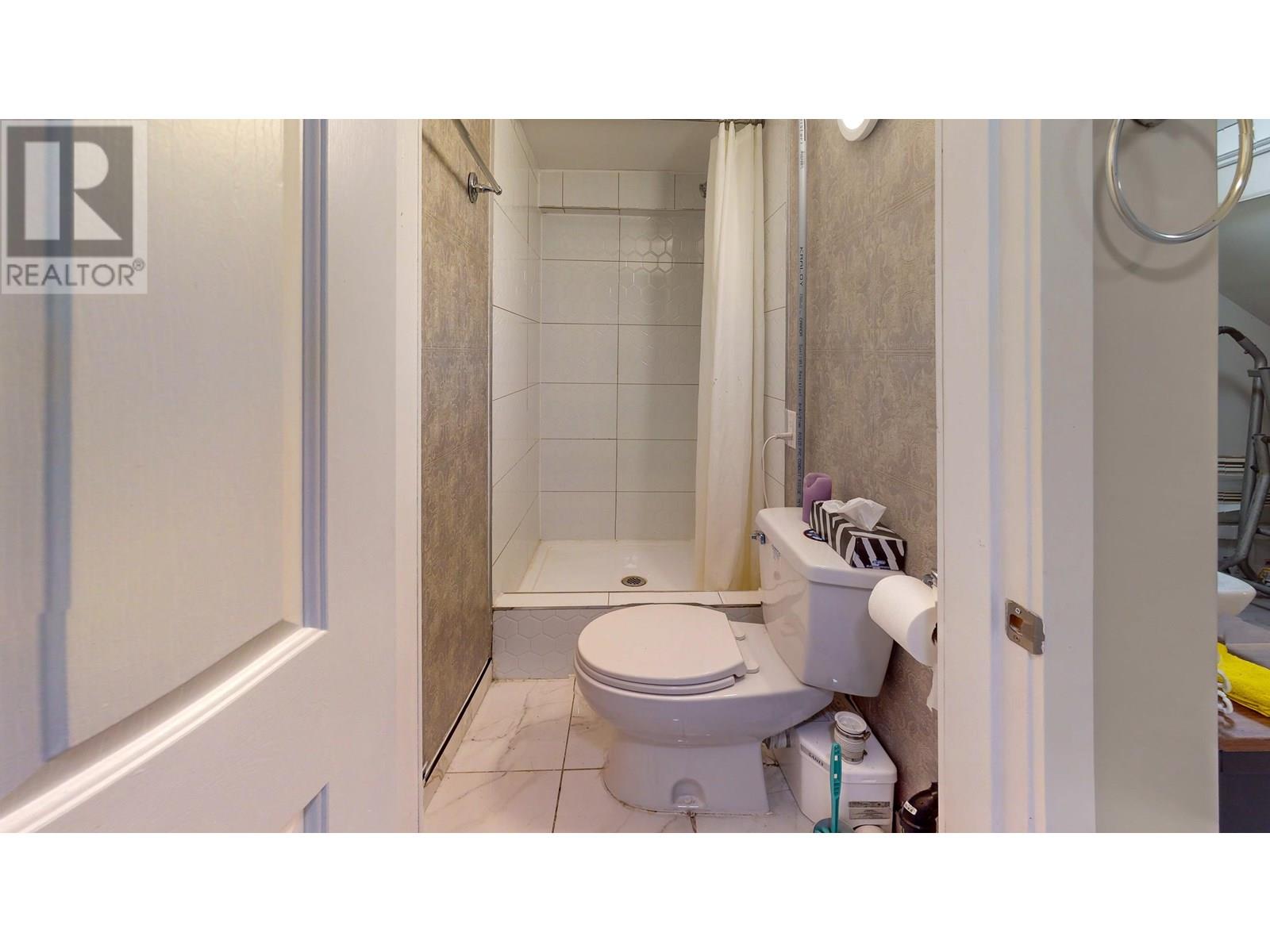 4598 WHITAKER ROAD, Sechelt