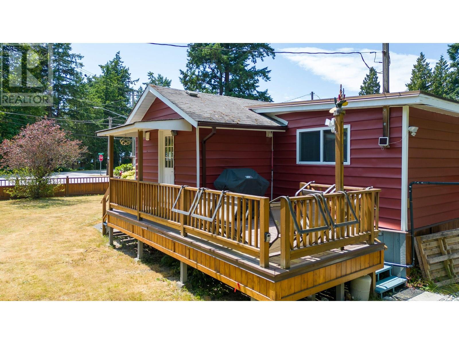4598 WHITAKER ROAD, Sechelt