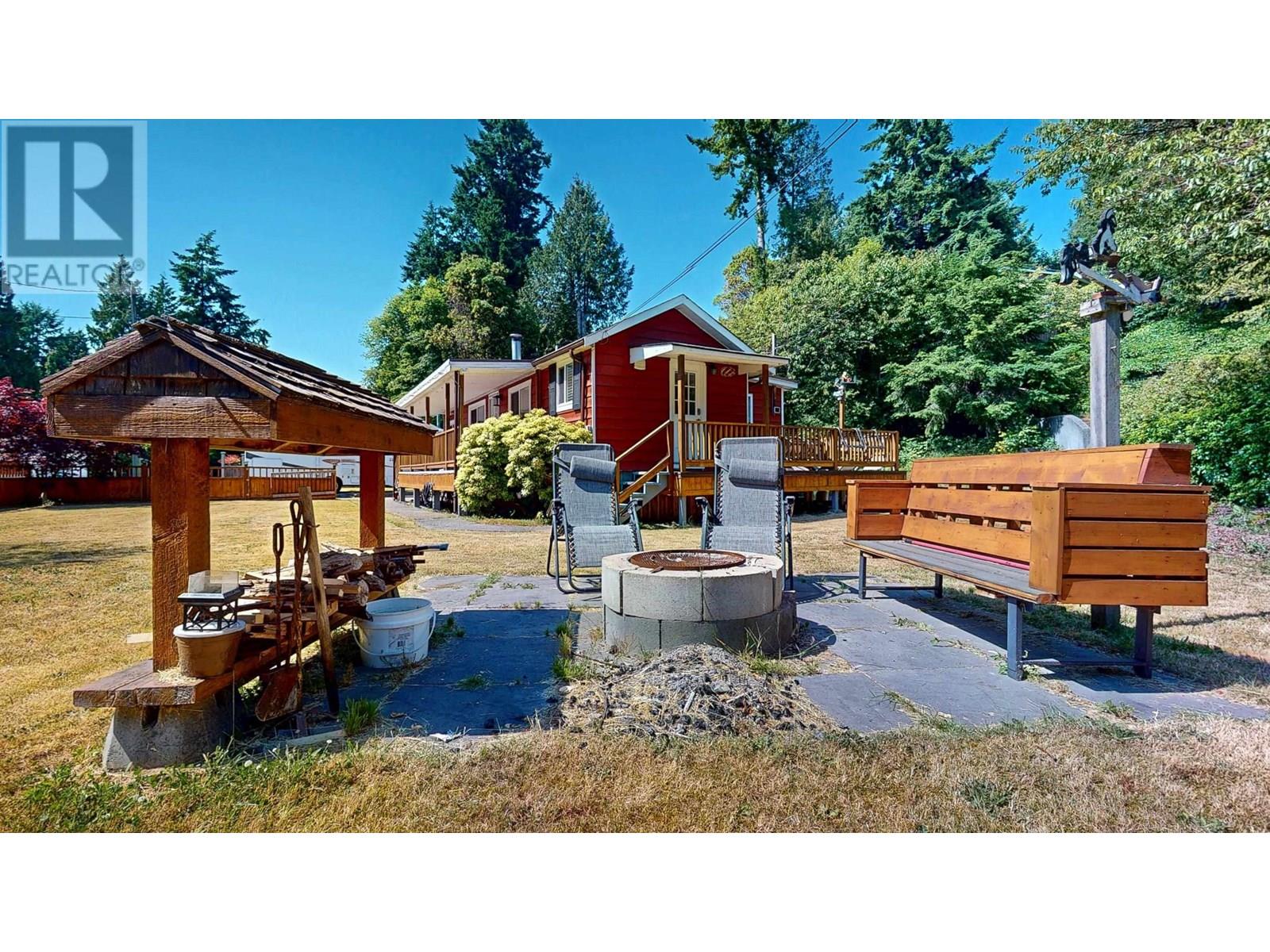 4598 WHITAKER ROAD, Sechelt