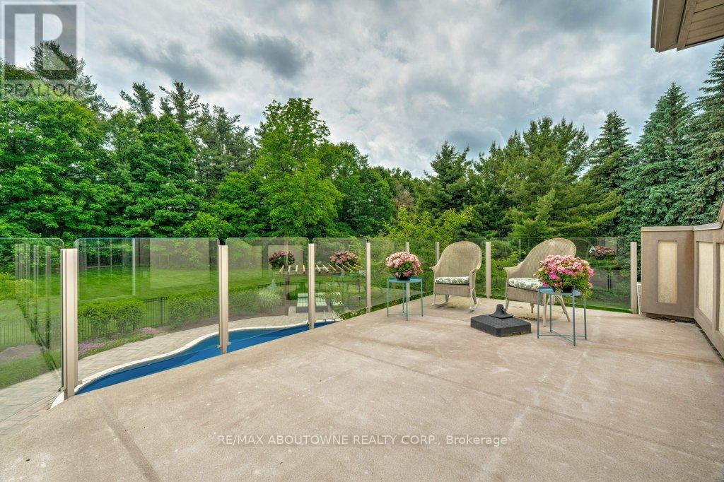 Photo 33 of 6365 Breckenridge Place, Burlington ON