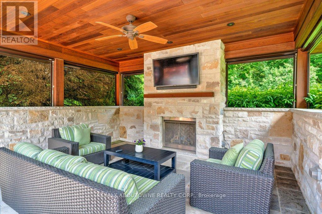 Photo 41 of 6365 Breckenridge Place, Burlington ON