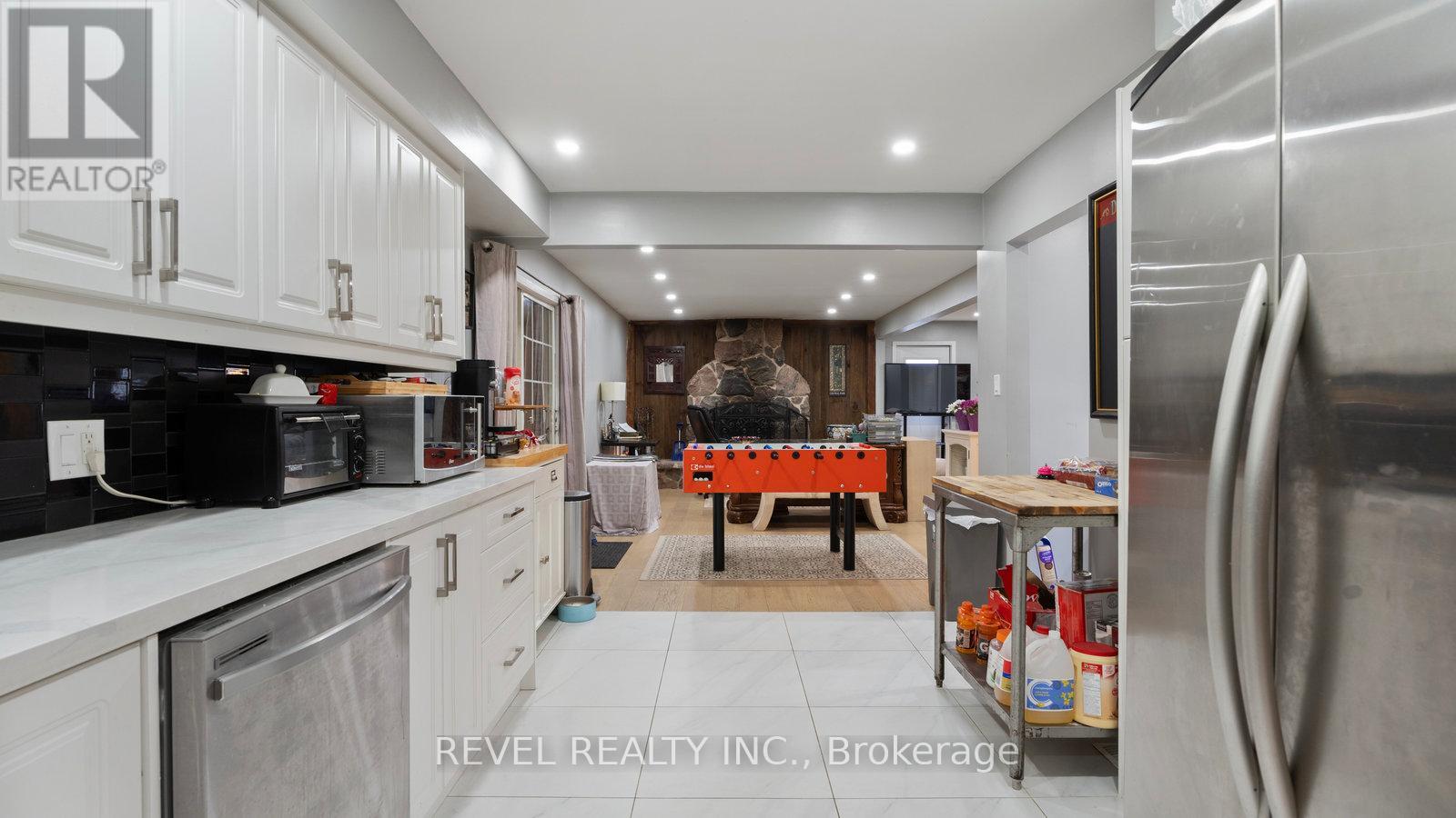 Photo 13 of 279 Cockshutt Road, Brantford ON