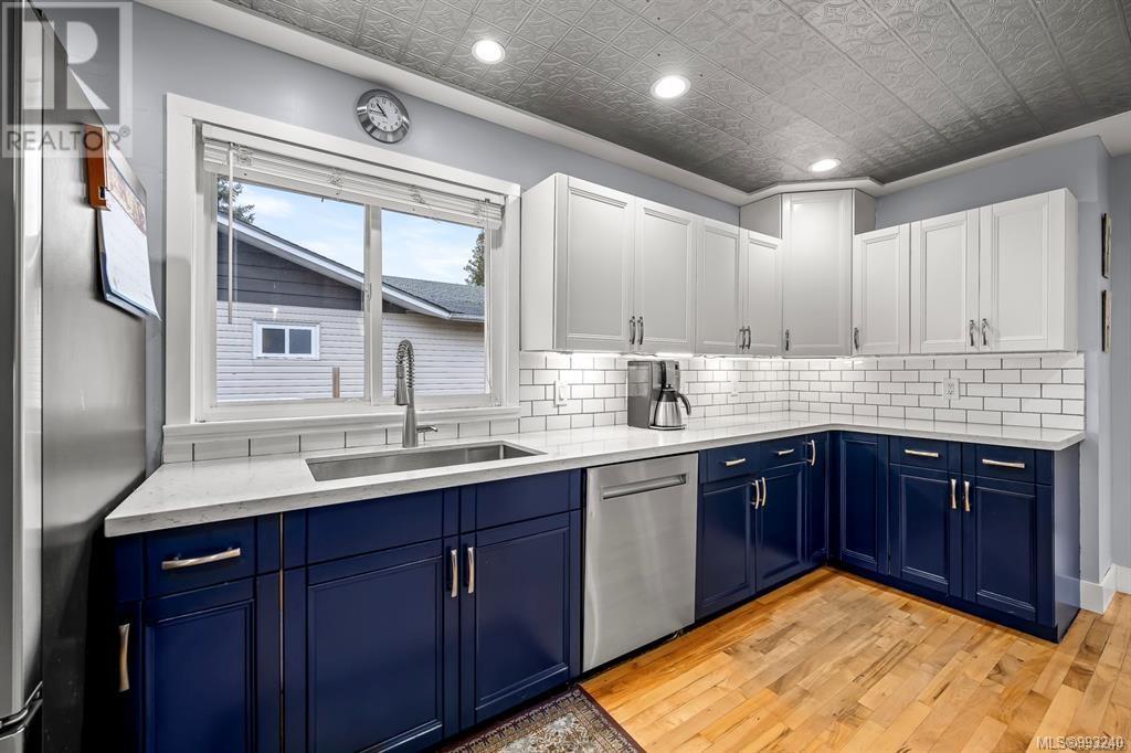 1815 Grieve Ave, Courtenay real estate listing 993240