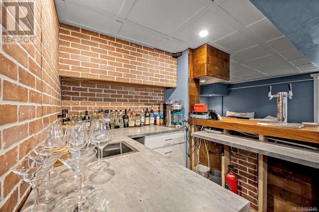 1815 Grieve Ave, Courtenay real estate listing 993240