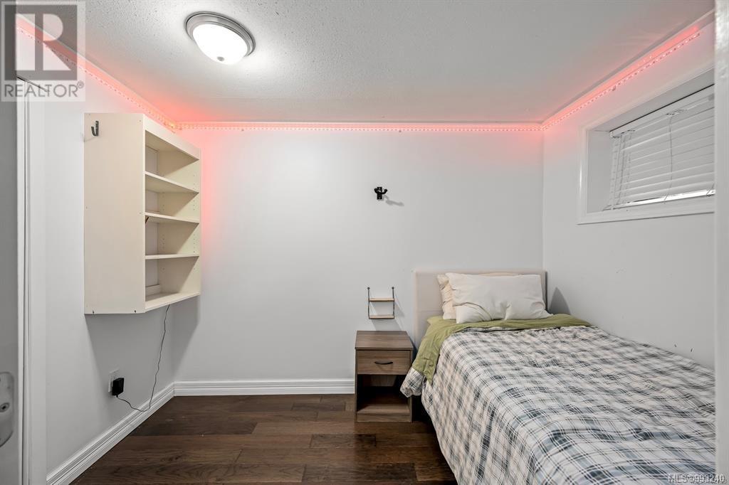 1815 Grieve Ave, Courtenay real estate listing 993240