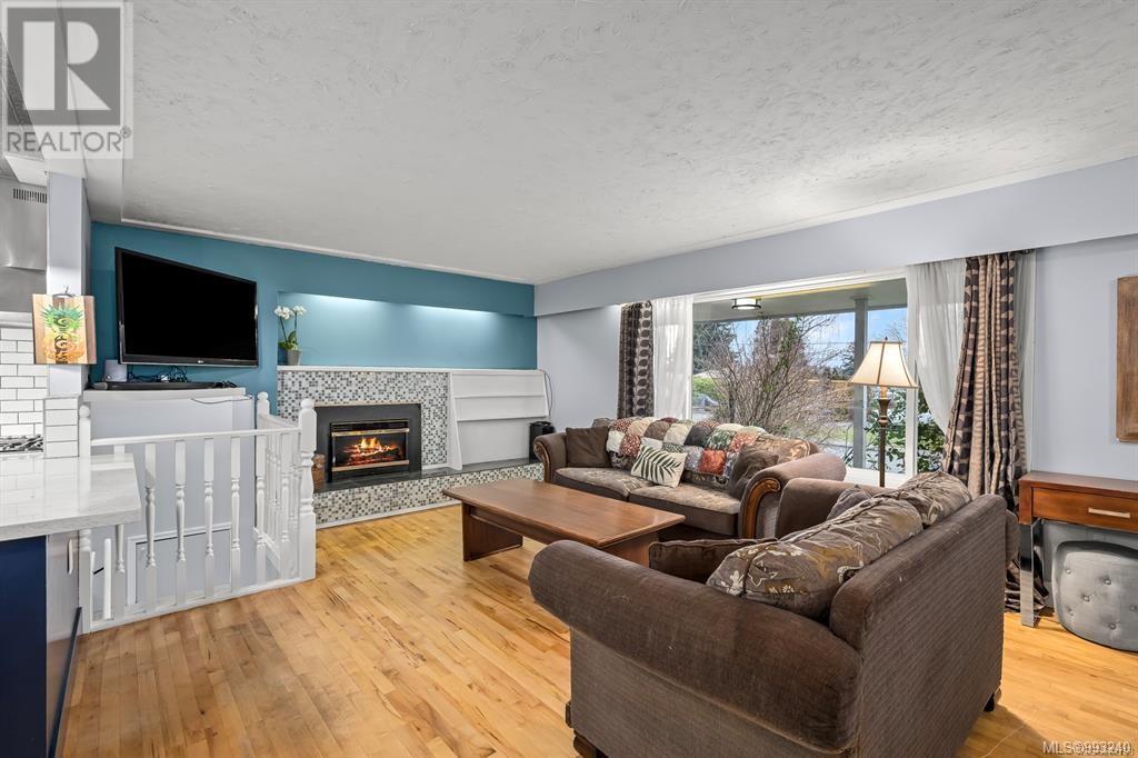 1815 Grieve Ave, Courtenay real estate listing 993240