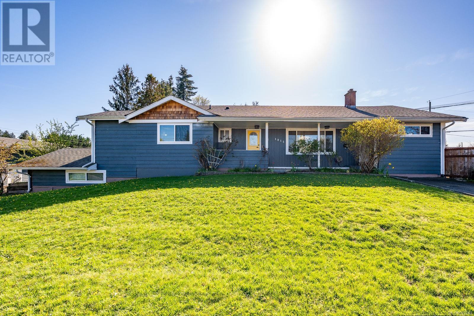 1815 Grieve Ave, Courtenay real estate listing for sale