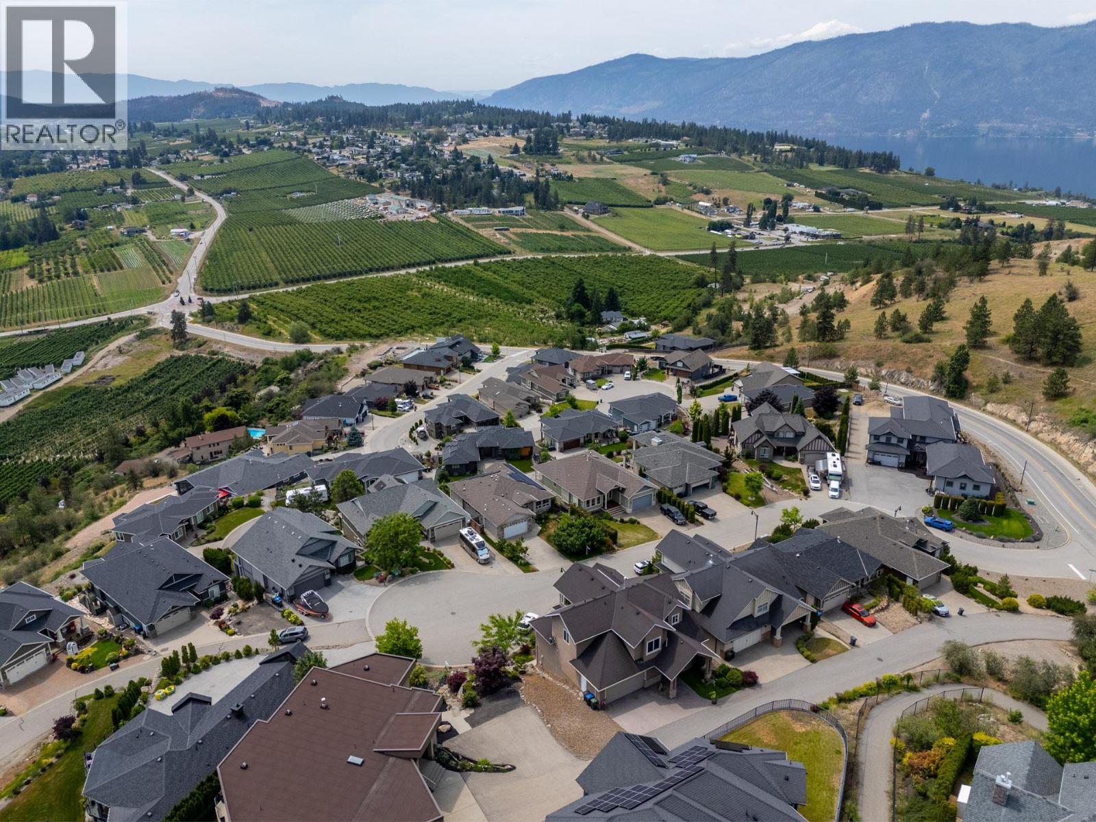  2591 Lake Breeze Court, Lake Country