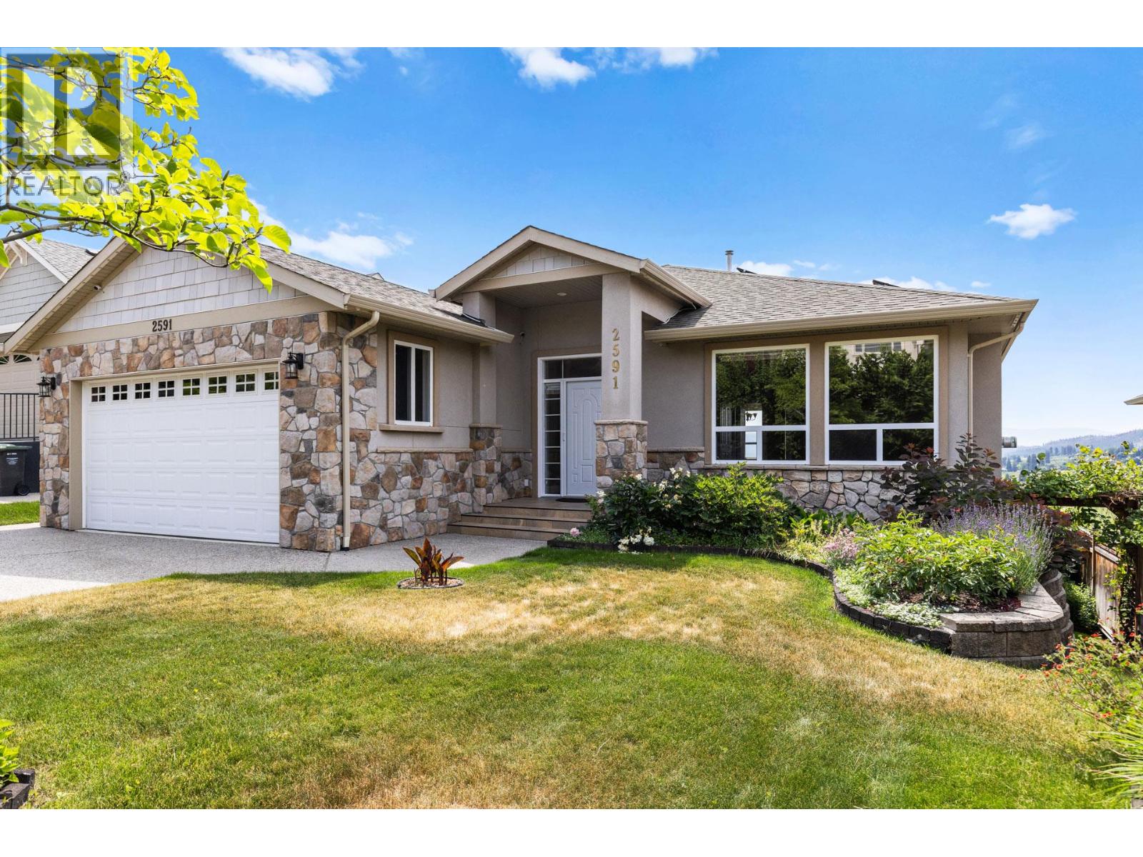 2591 Lake Breeze Court, Lake Country
