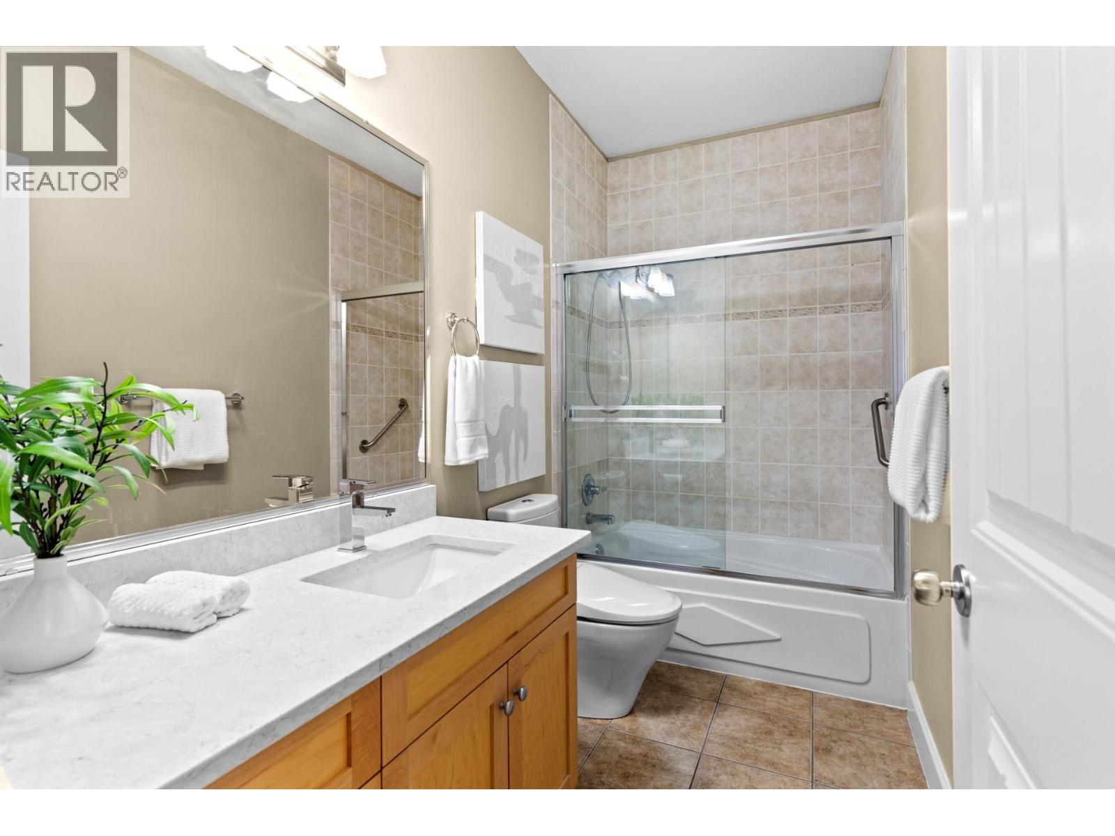  2591 Lake Breeze Court, Lake Country