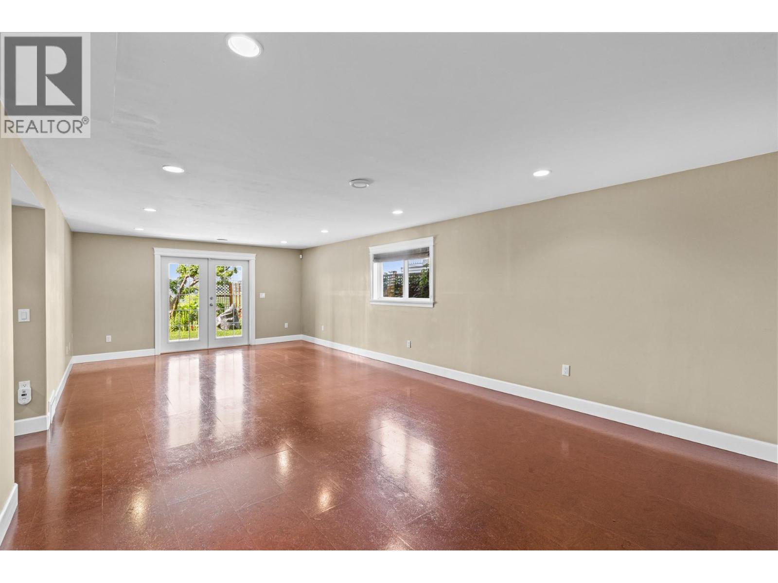 2591 Lake Breeze Court, Lake Country