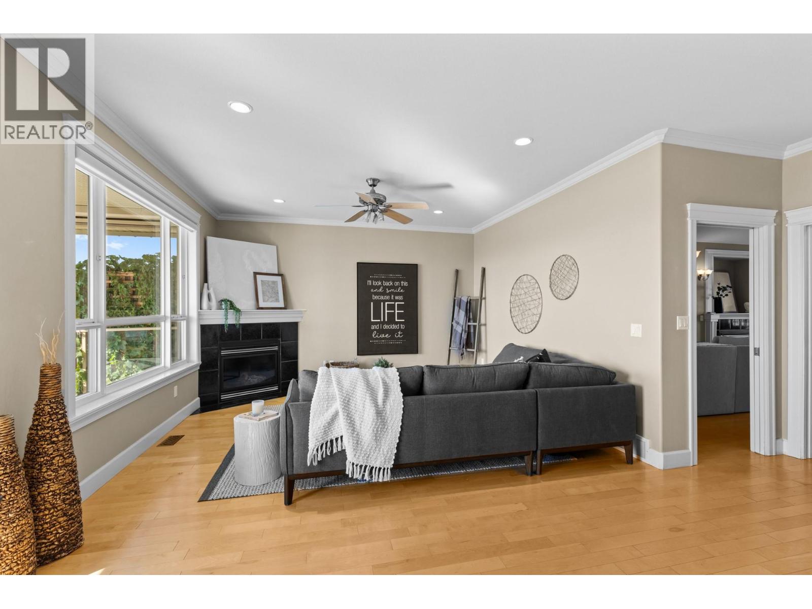  2591 Lake Breeze Court, Lake Country
