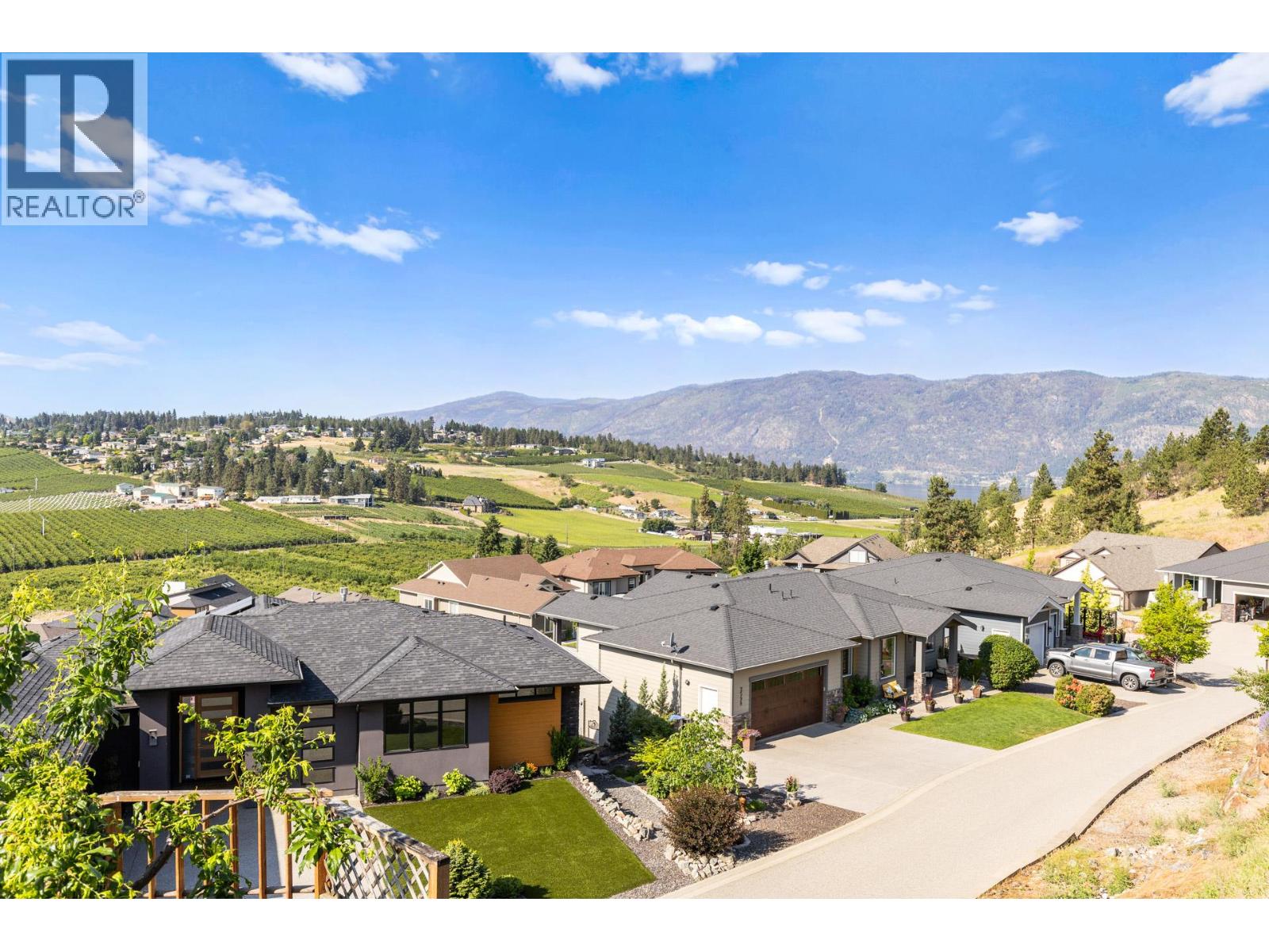  2591 Lake Breeze Court, Lake Country