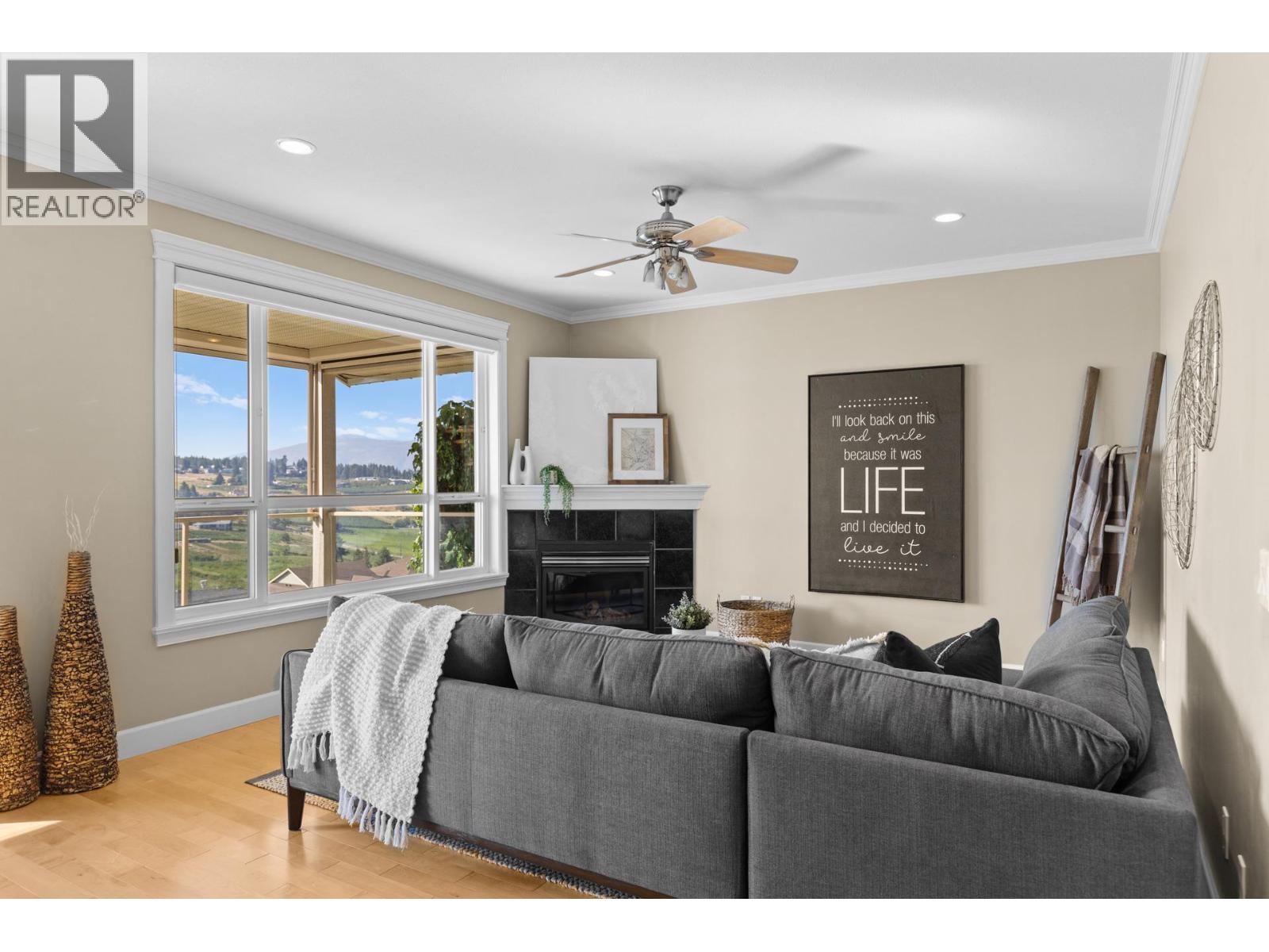  2591 Lake Breeze Court, Lake Country