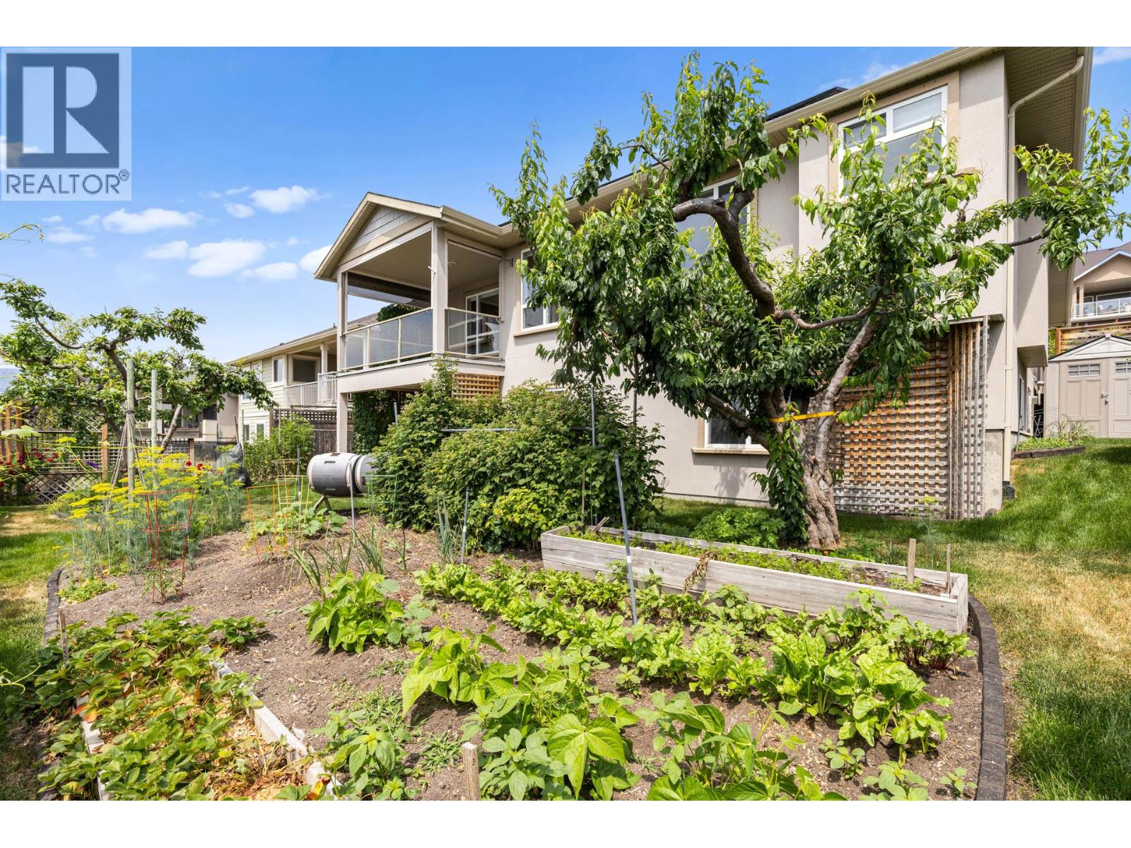  2591 Lake Breeze Court, Lake Country