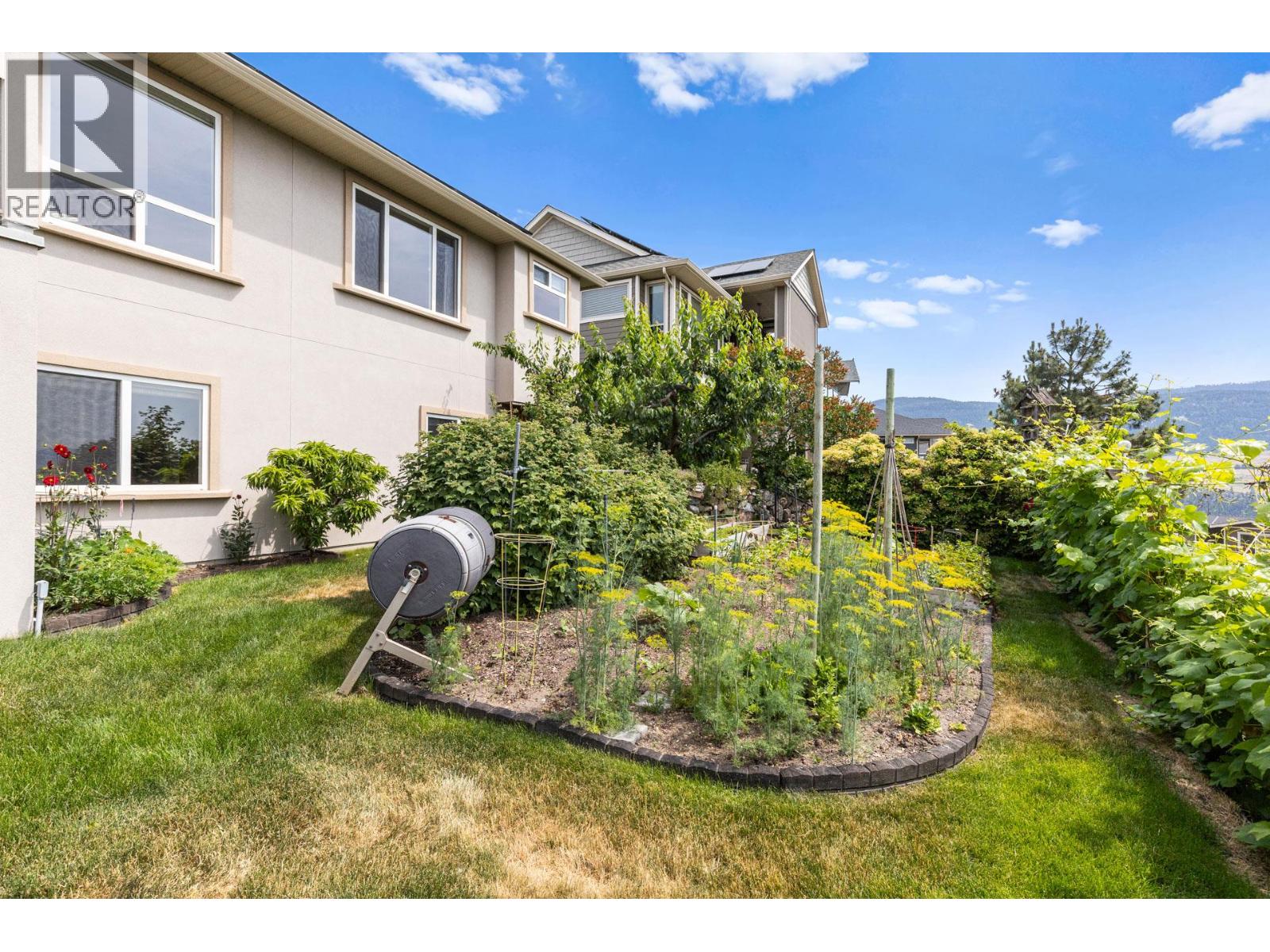  2591 Lake Breeze Court, Lake Country