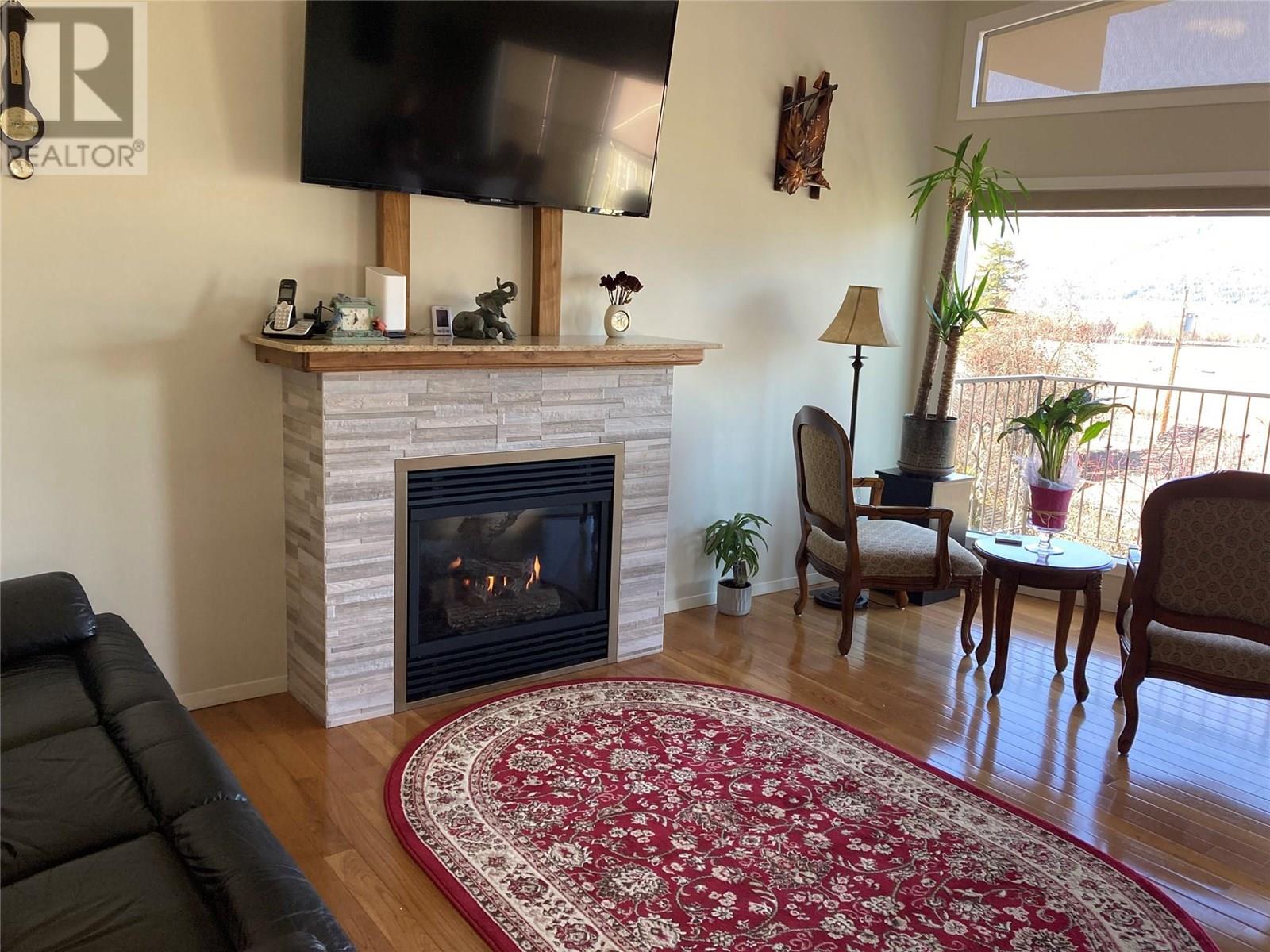 Photo 15 of 1280 Lakeshore Road Ne, Salmon Arm BC