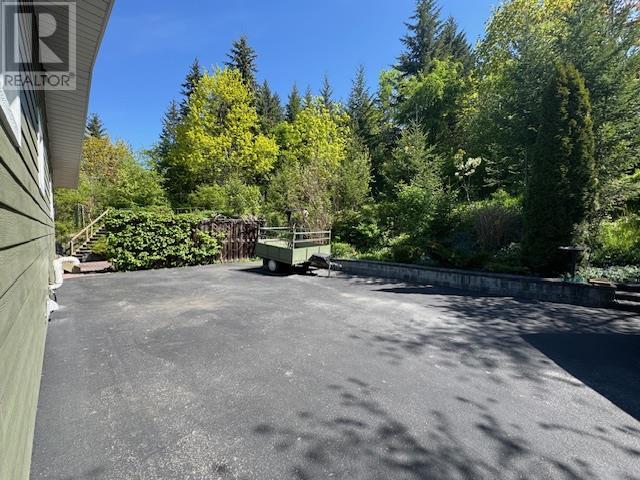 Photo 16 of 1280 Lakeshore Road Ne, Salmon Arm BC