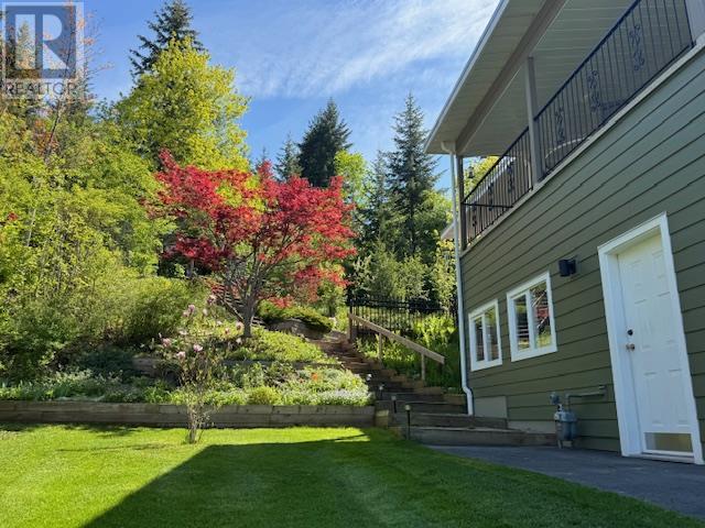 Photo 26 of 1280 Lakeshore Road Ne, Salmon Arm BC