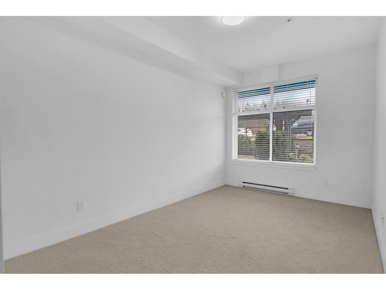 Photo 15 of 208 9983 E Barnston Drive, Surrey BC