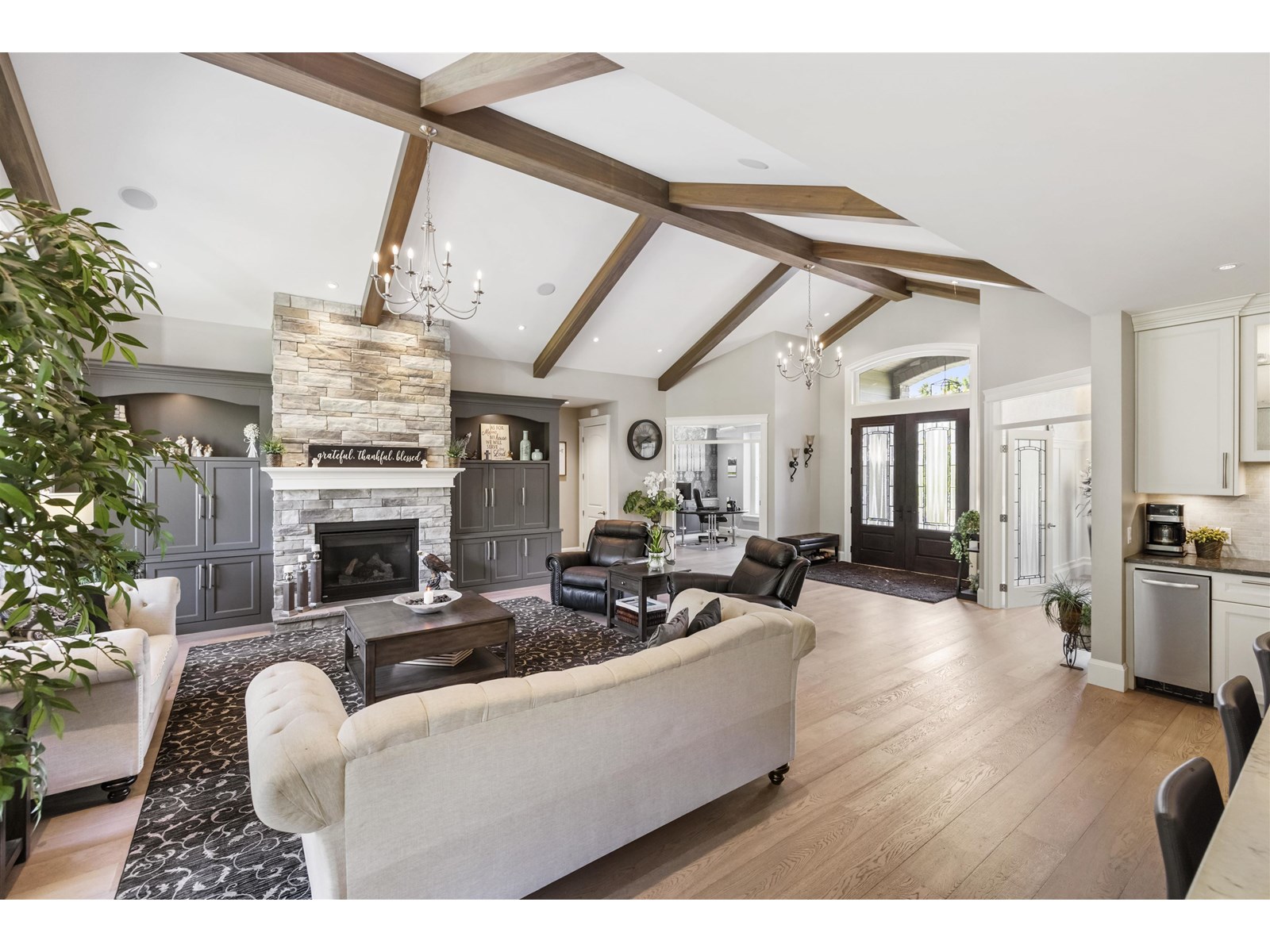 Photo 11 of 21950 44 Avenue, Langley BC