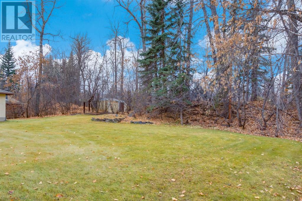 Single Family House for Sale in  Bow Crescent NW Bowness Calgary 