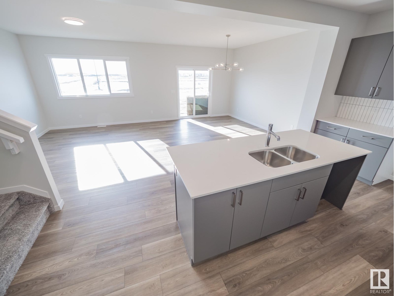 19 Redpoll WD, St. Albert