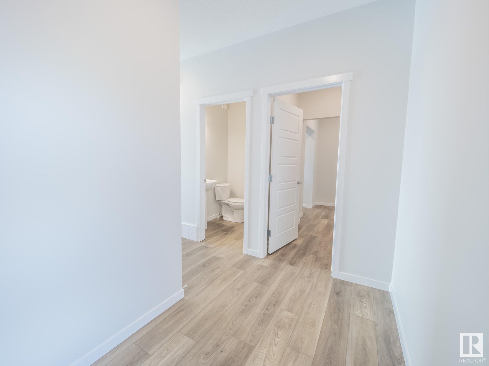 19 Redpoll WD, St. Albert