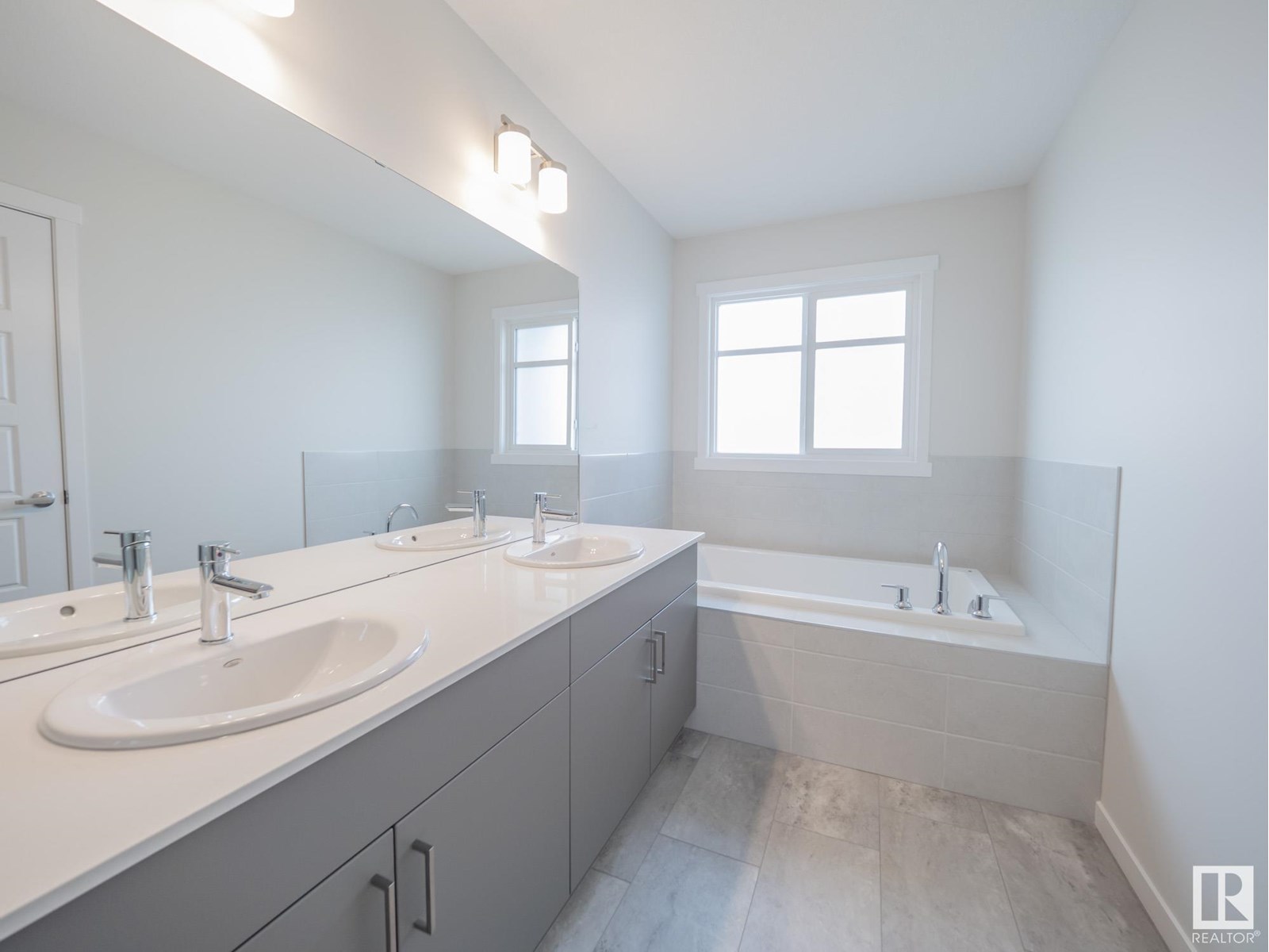 19 Redpoll WD, St. Albert