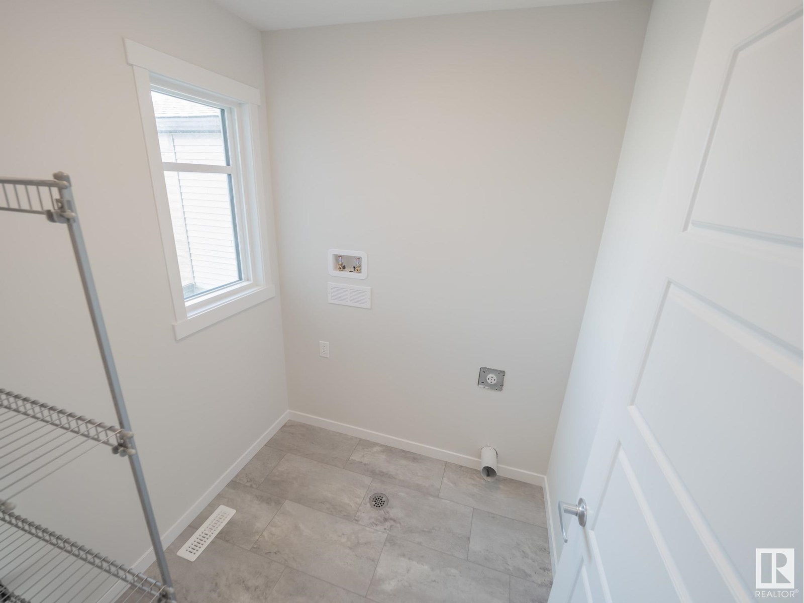 19 Redpoll WD, St. Albert