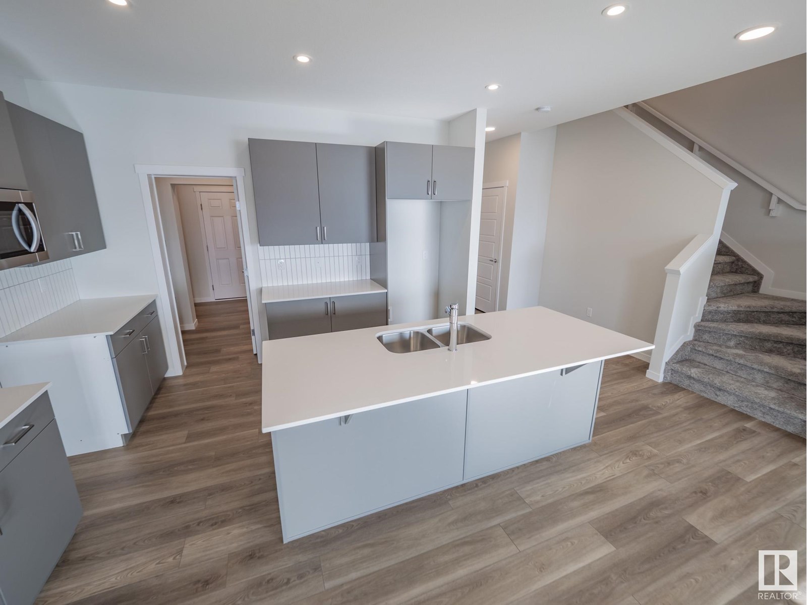 19 Redpoll WD, St. Albert