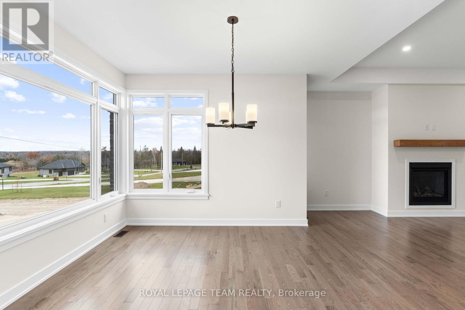 Photo 15 of 62 Hogan Drive, Mcnab Braeside ON