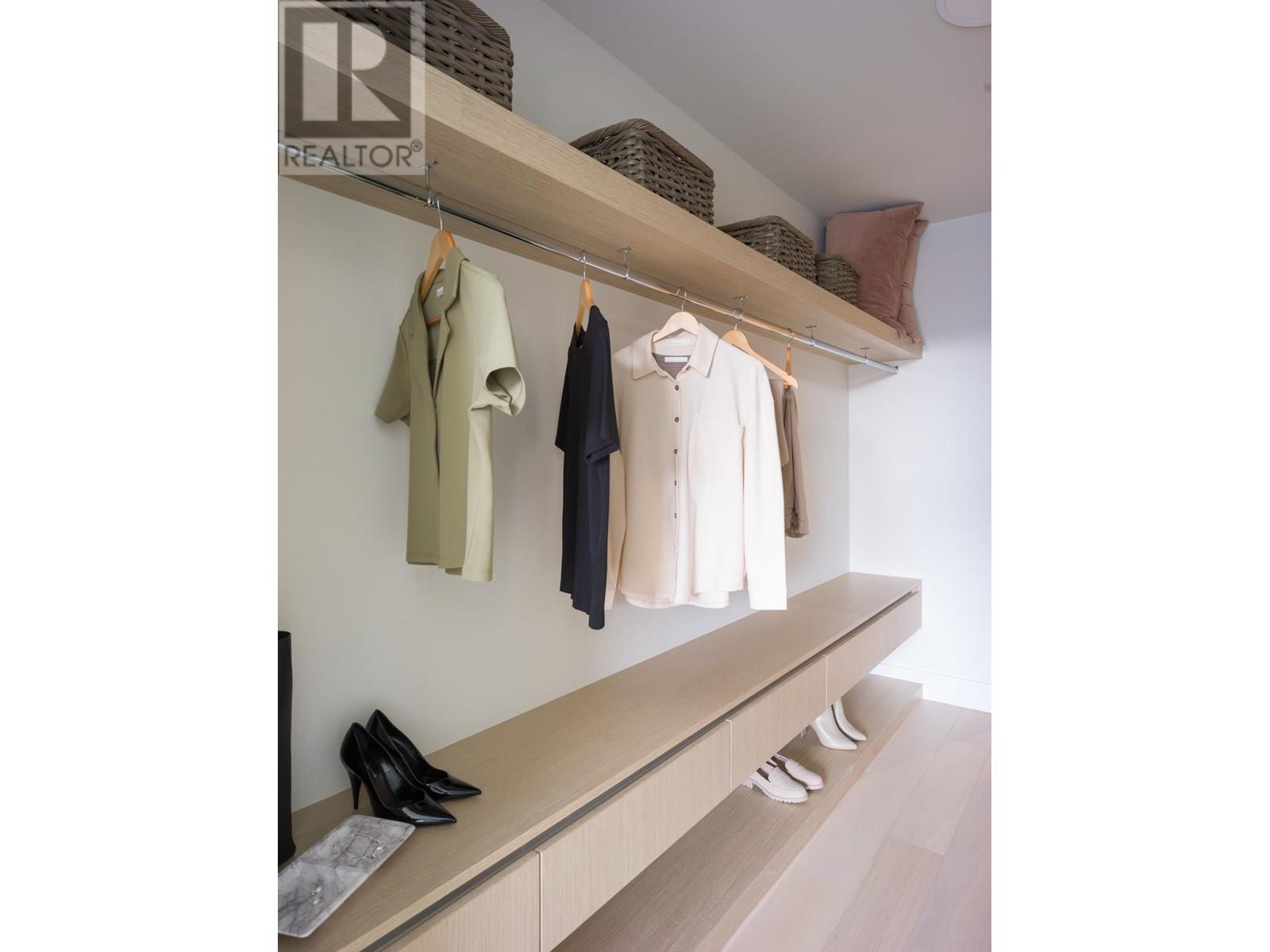 Photo 18 of 404 3636 W 39th Avenue, Vancouver BC