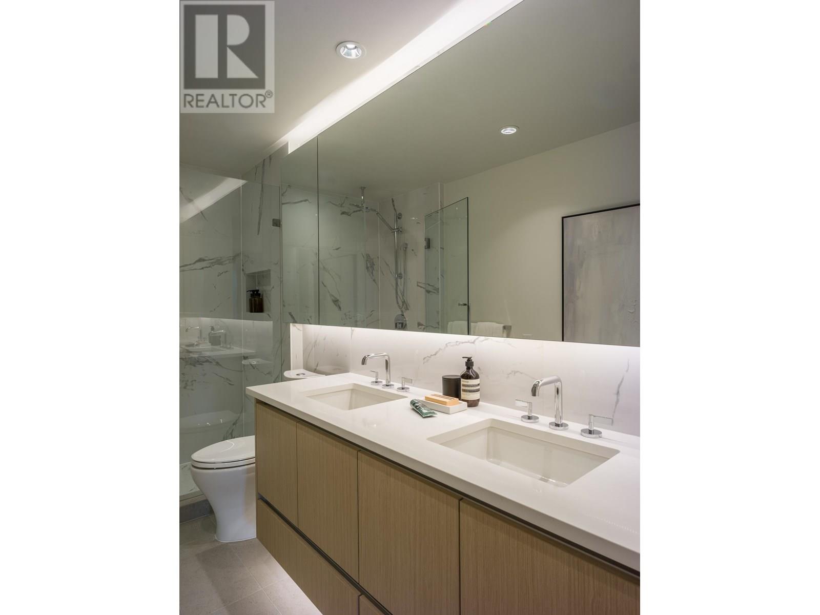 Photo 15 of 310 3636 W 39th Avenue, Vancouver BC