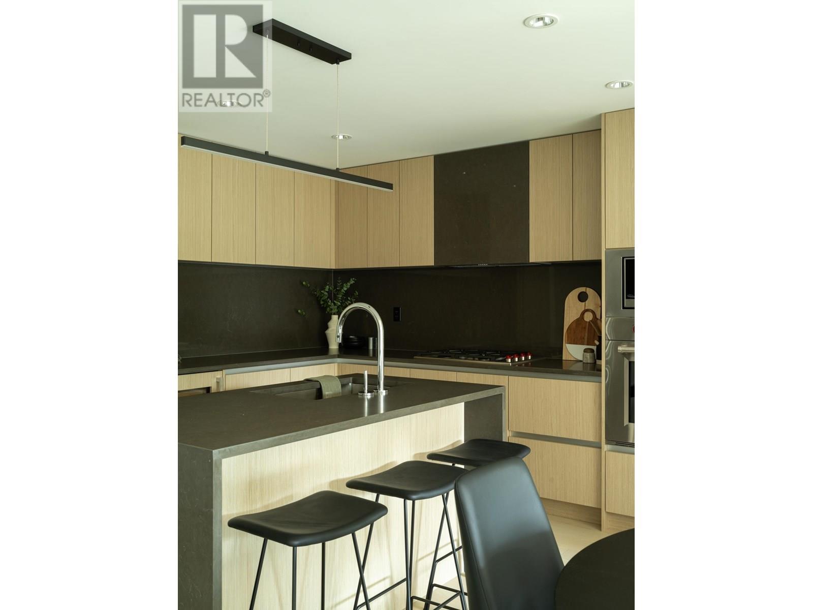 Photo 29 of 310 3636 W 39th Avenue, Vancouver BC