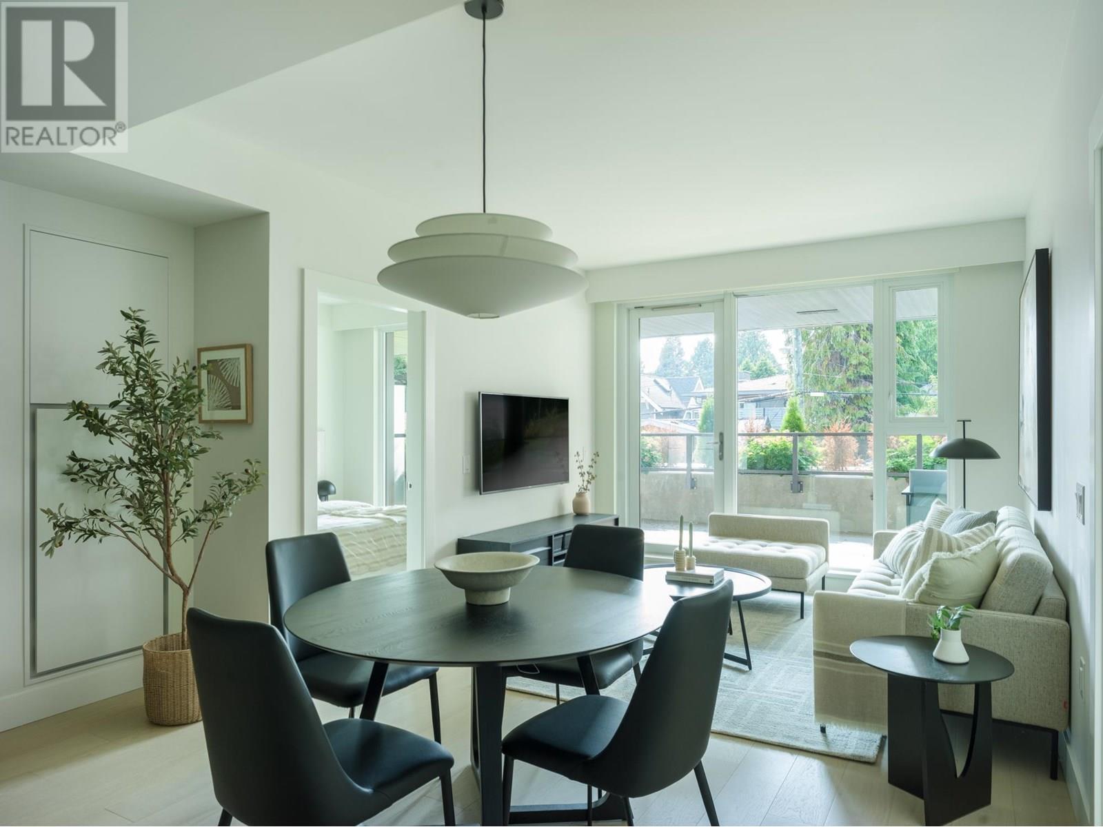 Photo 3 of 310 3636 W 39th Avenue, Vancouver BC