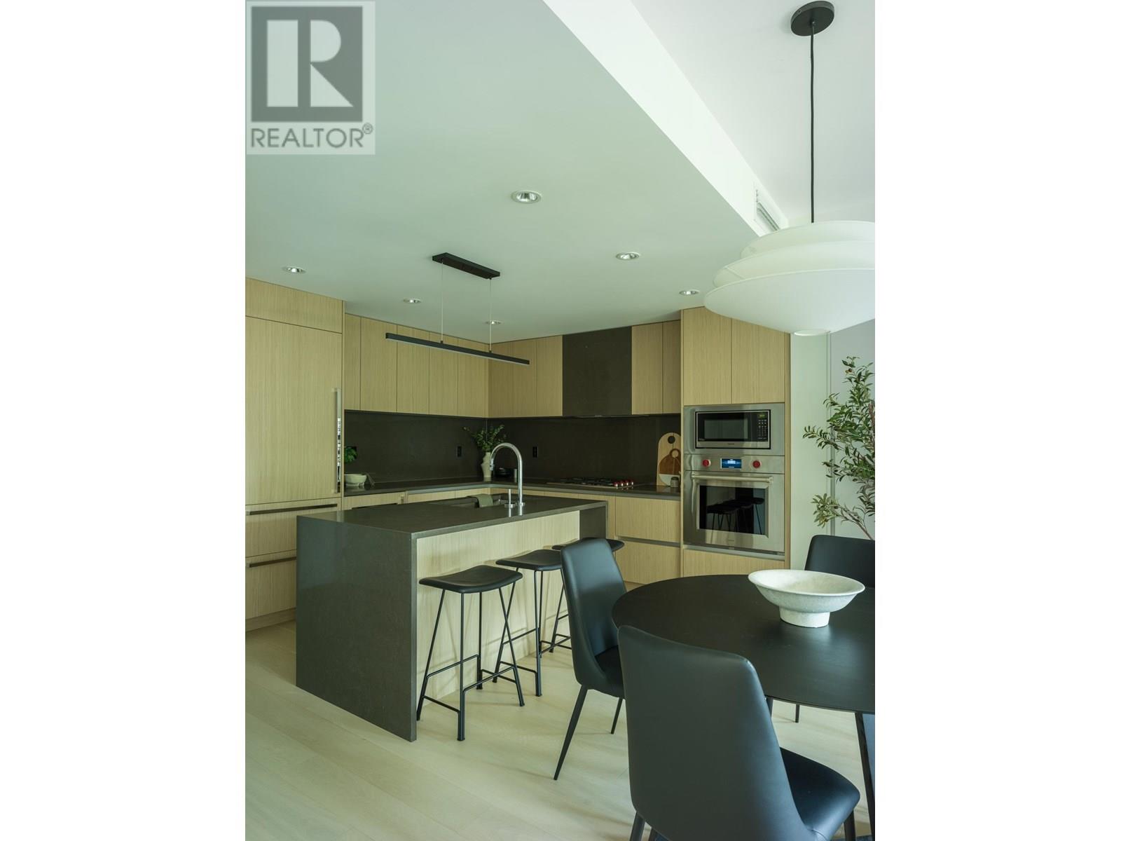 Photo 5 of 310 3636 W 39th Avenue, Vancouver BC