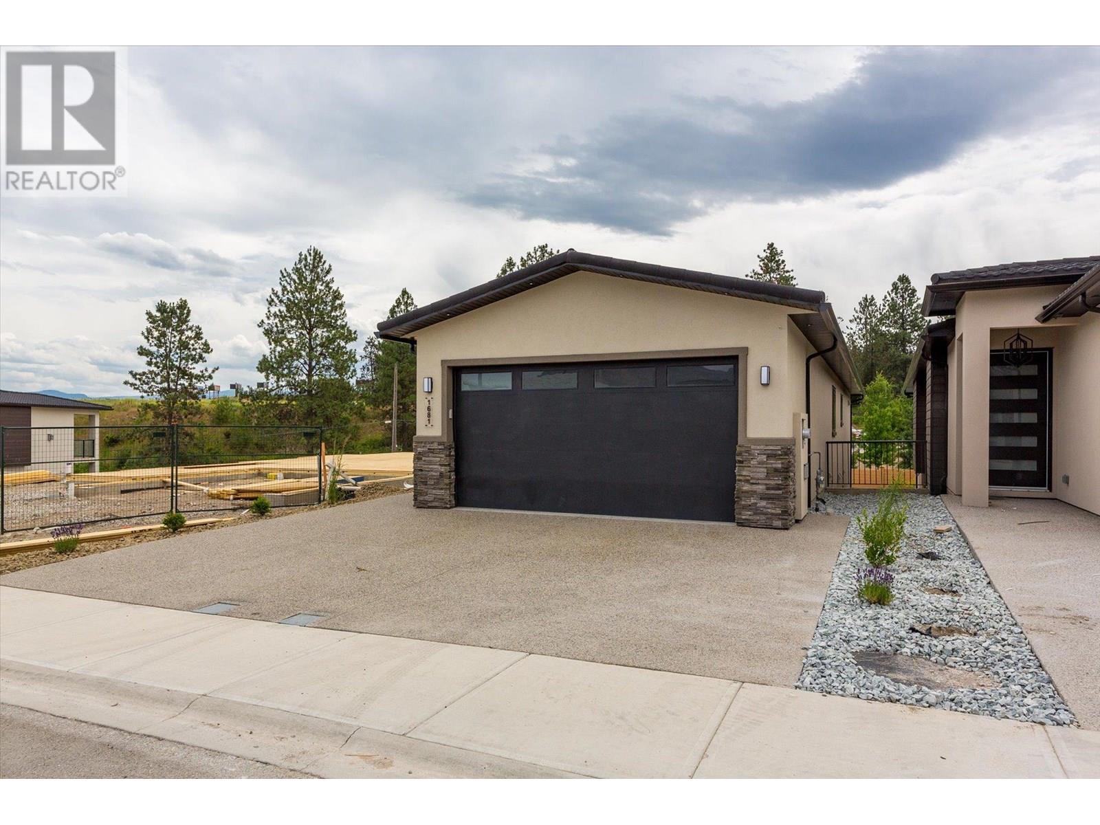  1681 Harbour View Crescent, Westbank