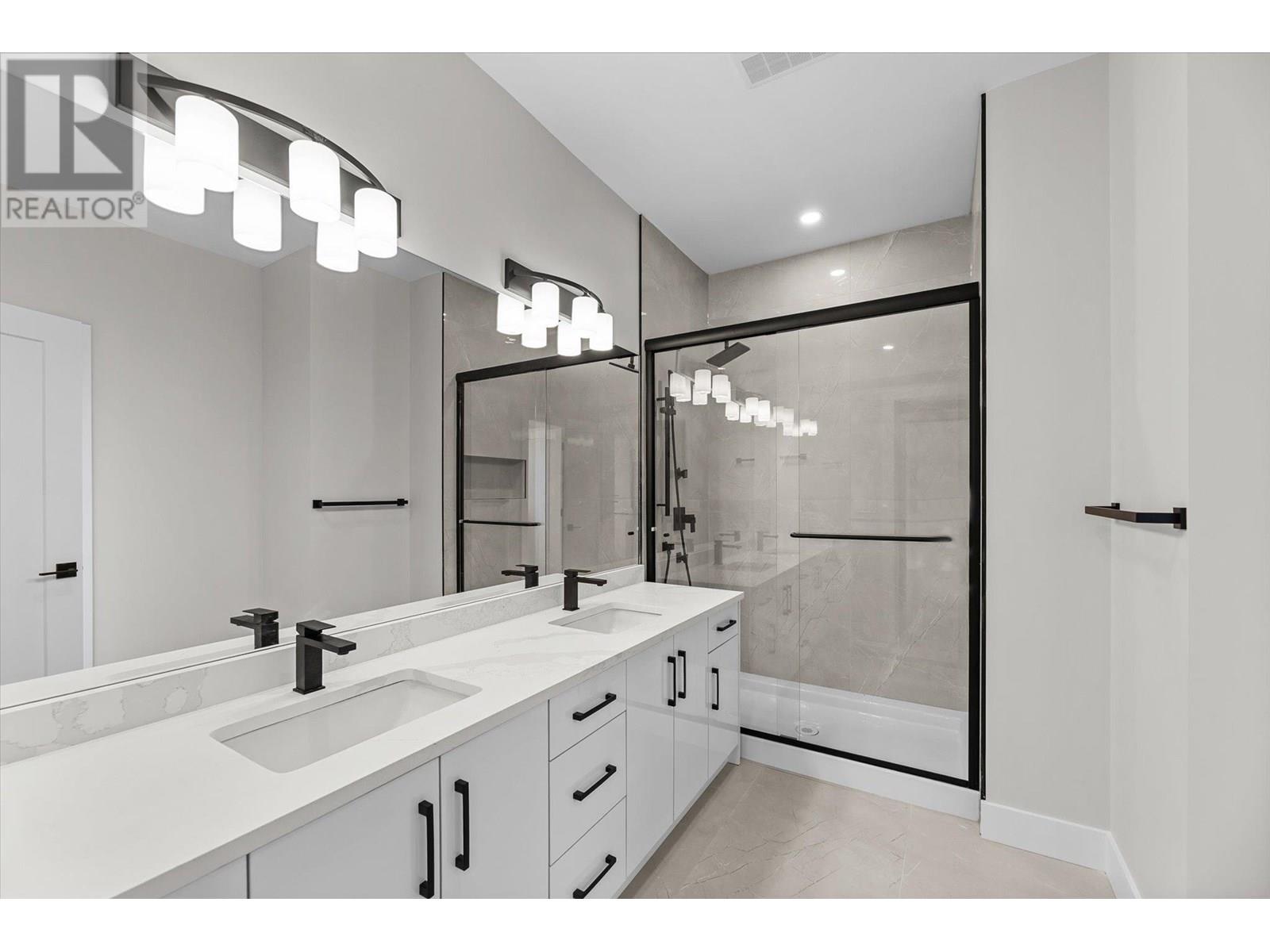  1681 Harbour View Crescent, Westbank