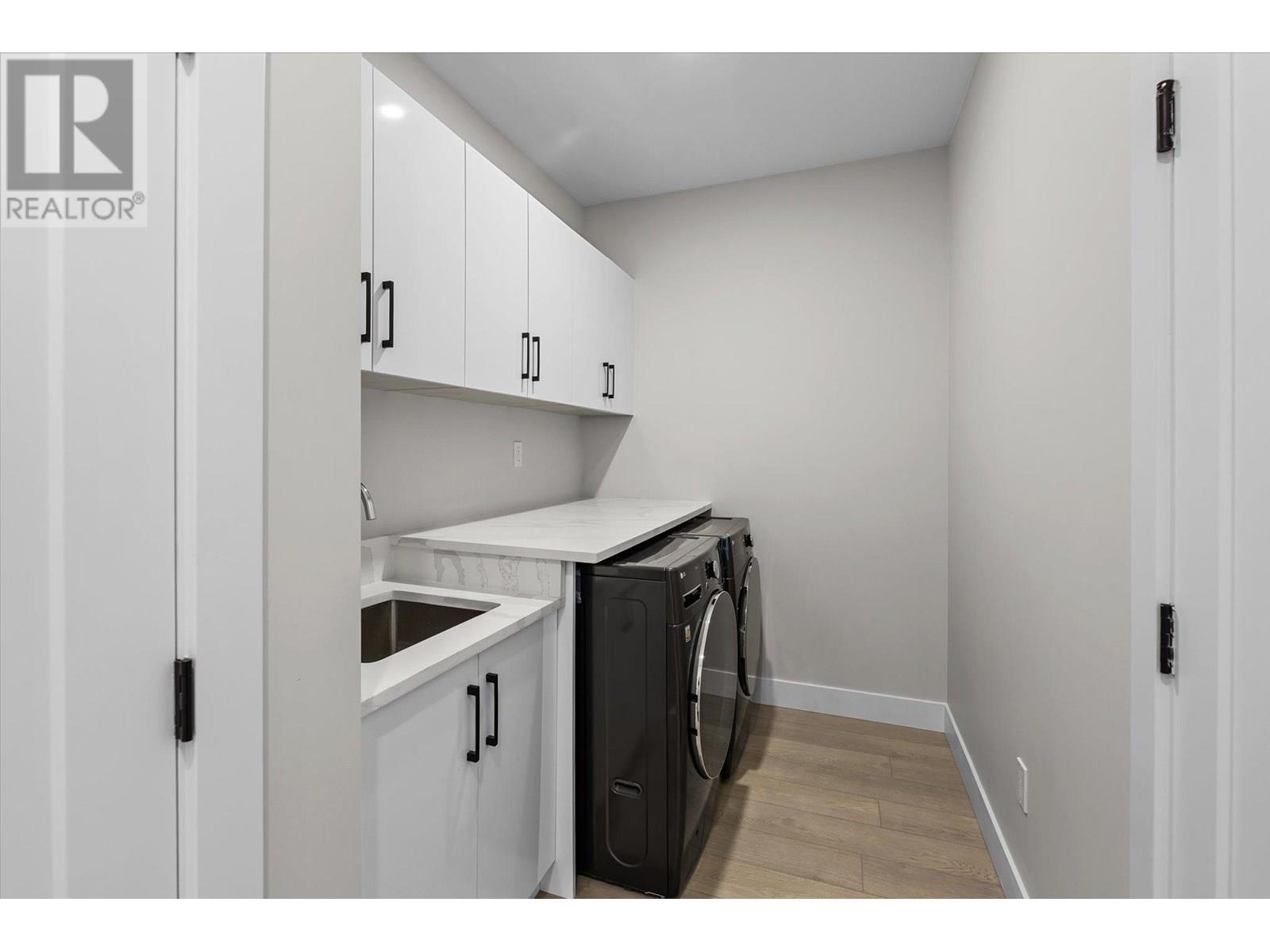  1681 Harbour View Crescent, Westbank