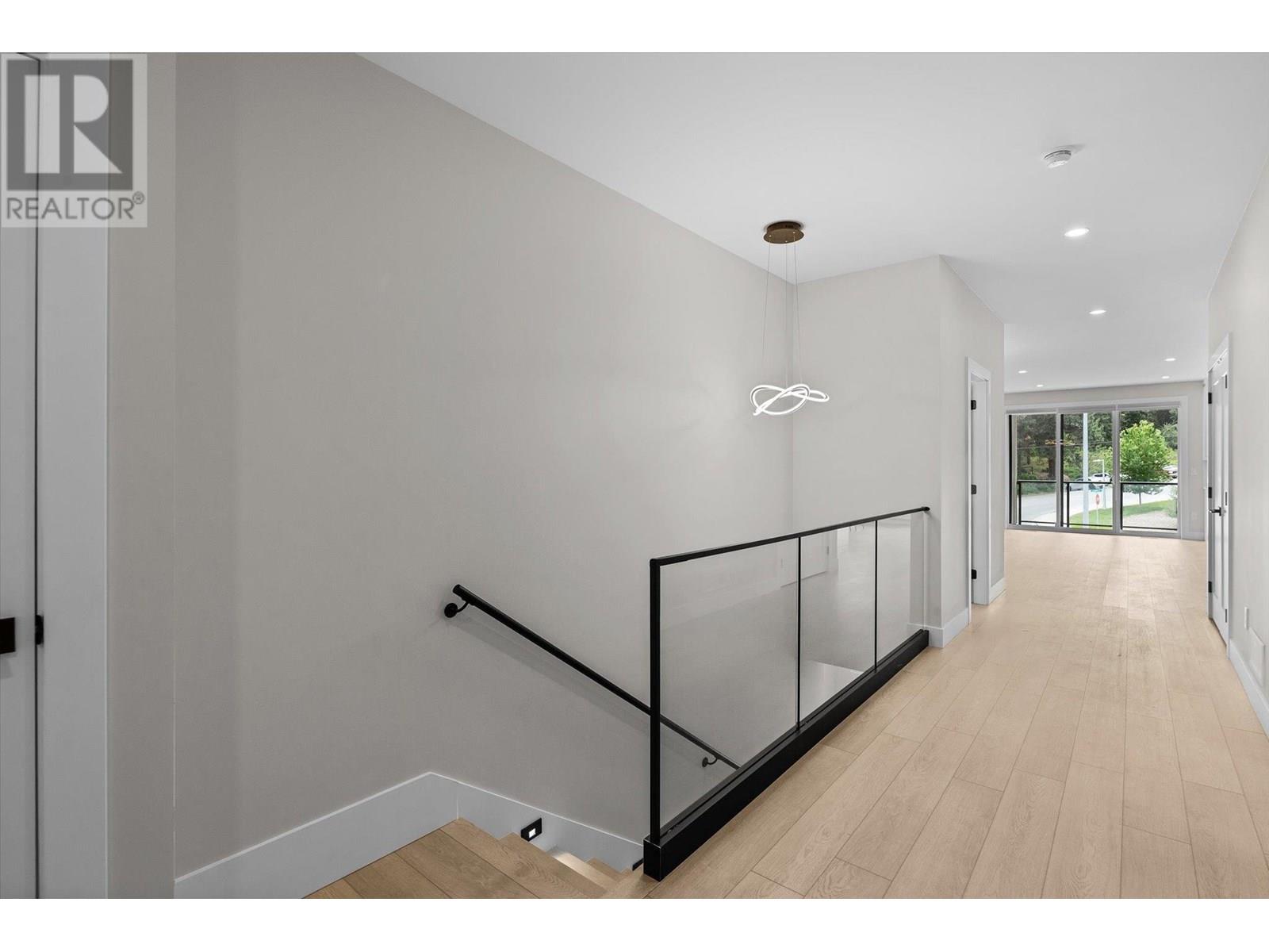  1681 Harbour View Crescent, Westbank