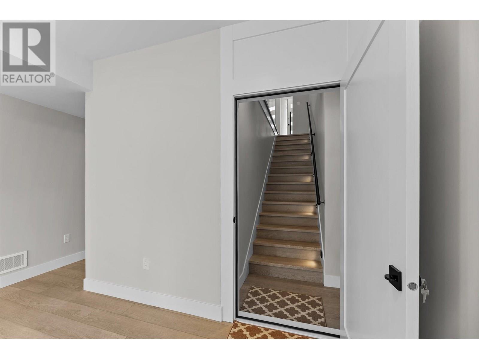  1681 Harbour View Crescent, Westbank