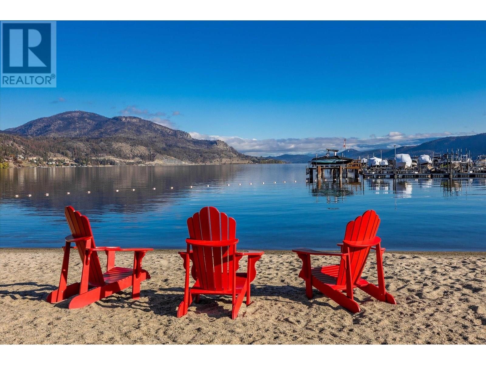  1681 Harbour View Crescent, Westbank