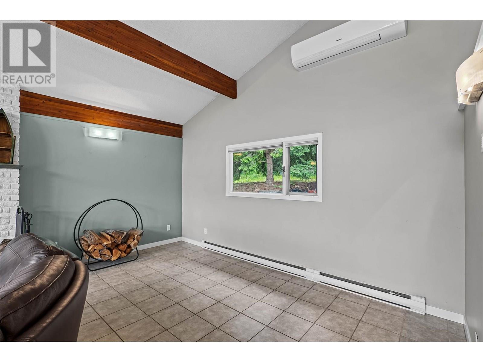 2250 Lakeview Drive, Blind Bay