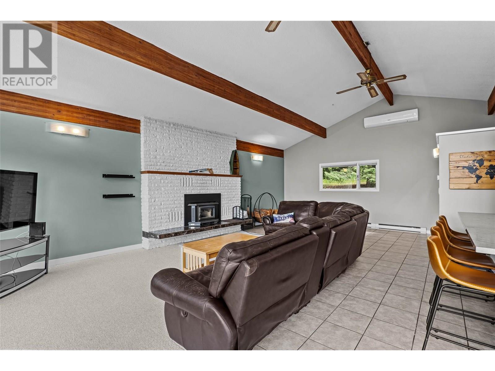 2250 Lakeview Drive, Blind Bay